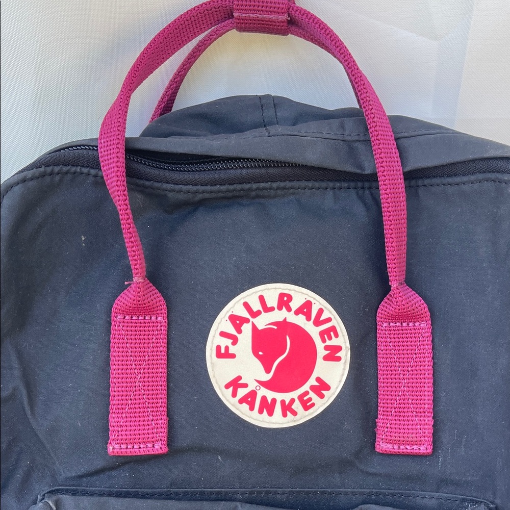 Fjallraven Kånken Navy and Pink Backpack - Picture 2 of 5